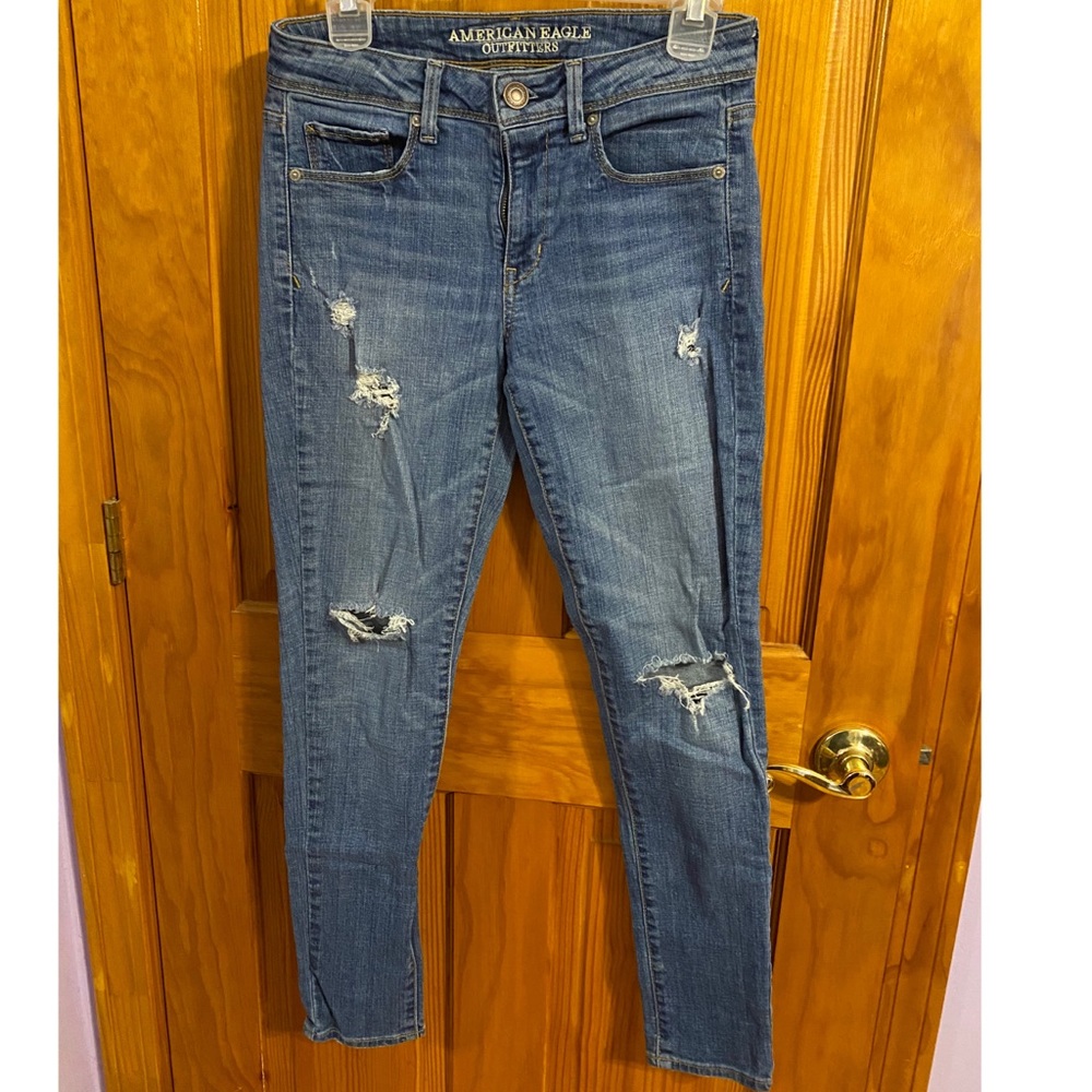 Women’s American Eagle jeans